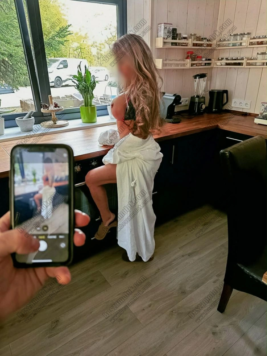 Jázmin - +36 70 244 2885 - faust szexpartner foto